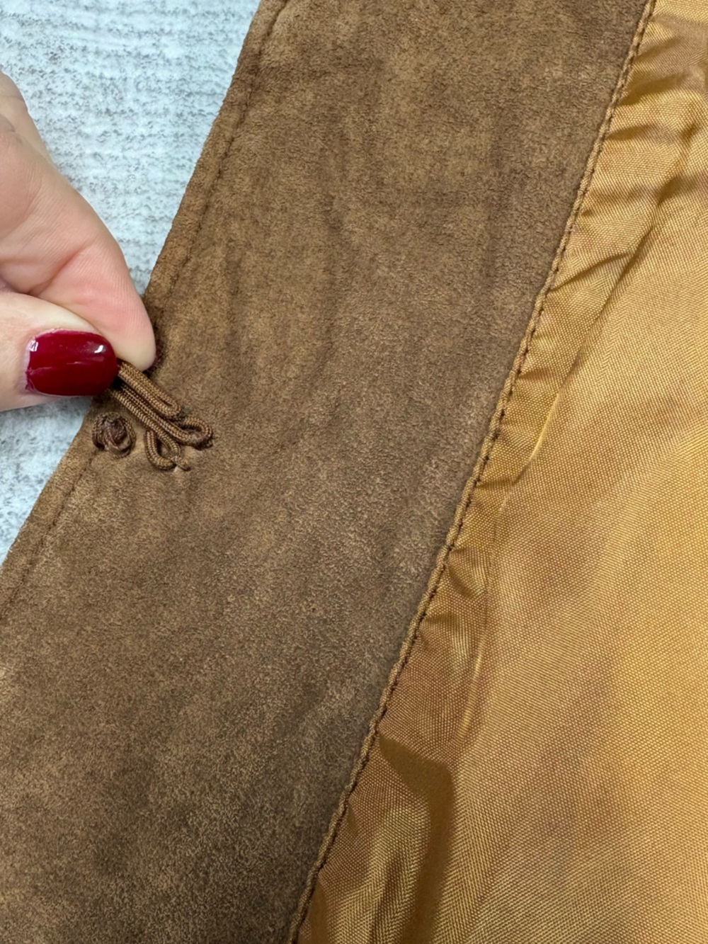 VTG Dark Brown Suede Leather Embroidered Vest Sz M Fairy Coachella Renaissance - Picture 11 of 11